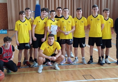 Koszykarze ZSP Świecie najlepsi w powiatowej „Licealiadzie” [ZDJĘCIA]