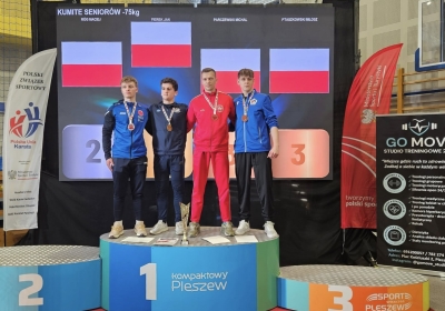 Tuzin medali karateków Yamabushi w Pleszewie
