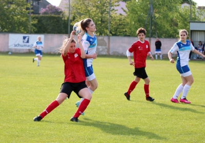 Efektowna wygrana piłkarek Strażaka Przechowo z Mustangiem Wielgie [ZDJĘCIA]