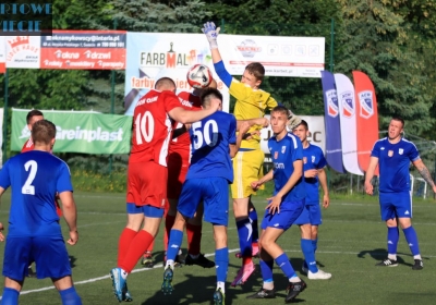 Awanse i spadki u piłkarzy – analiza