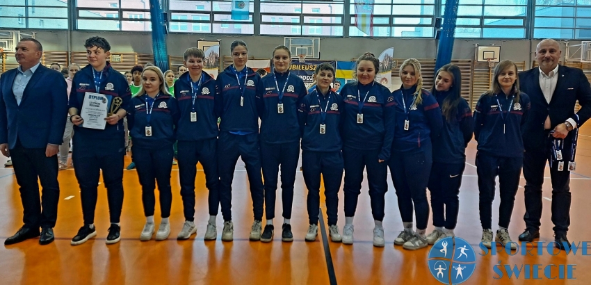 Piłkarki Strażaka Przechowo zagrały w jubileuszowym Grodzisk Cup