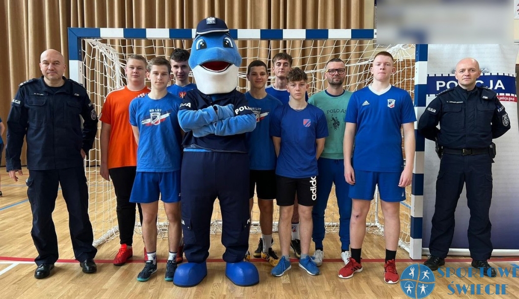 ZSP Świecie najlepszy w halowym turnieju „mundurowych”