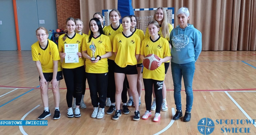 Koszykarki z ZSP Świecie mistrzyniami powiatu świeckiego