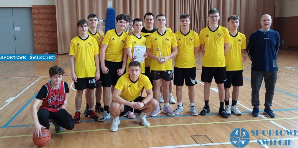 Koszykarze ZSP Świecie najlepsi w powiatowej „Licealiadzie” [ZDJĘCIA]