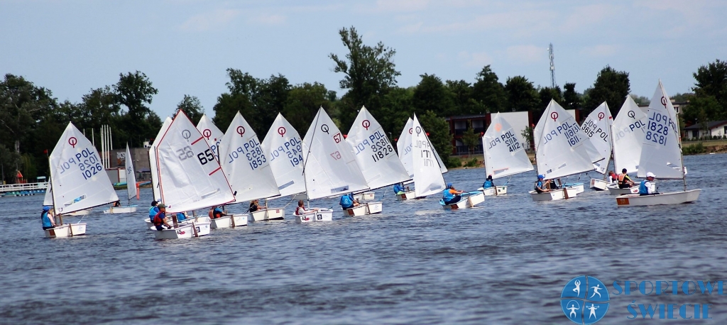 Młodzi żeglarze ze Świecia rywalizowali o puchar Safege w Żninie