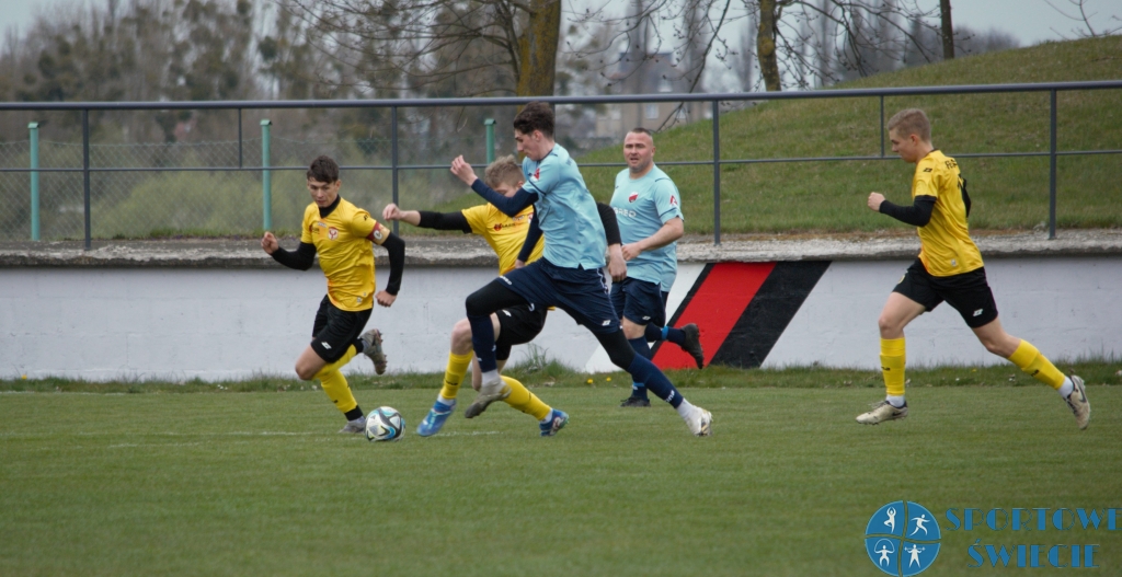 B klasa. Wisła Nowe zremisowała z Feniksem Łasin