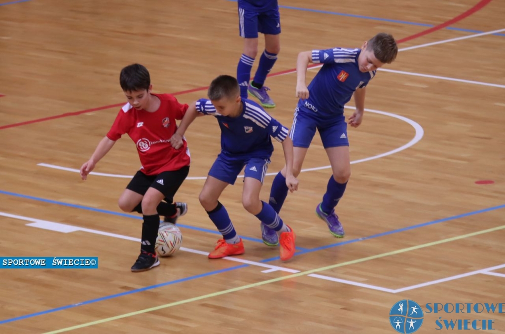 Liga U10. Orlicy młodsi Futsal Wda Świecie powalczą o medal [ZDJĘCIA]