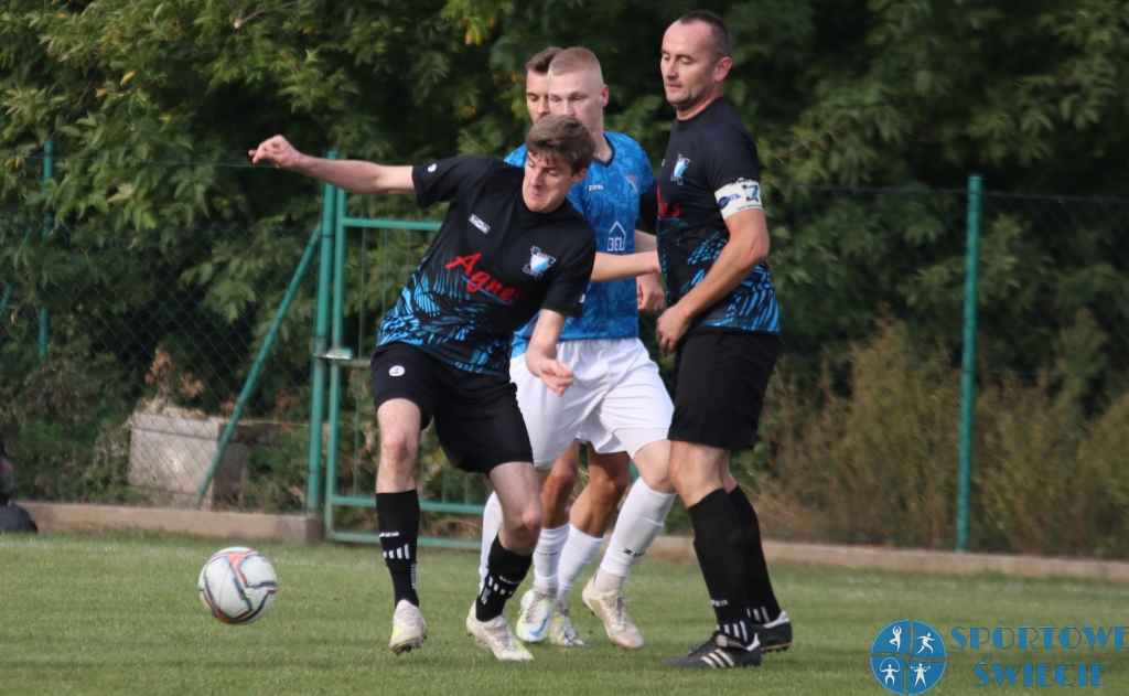 Bez niespodzianki w Mroczy. Debiut w bramce Wisły Gruczno Filipa Skorego