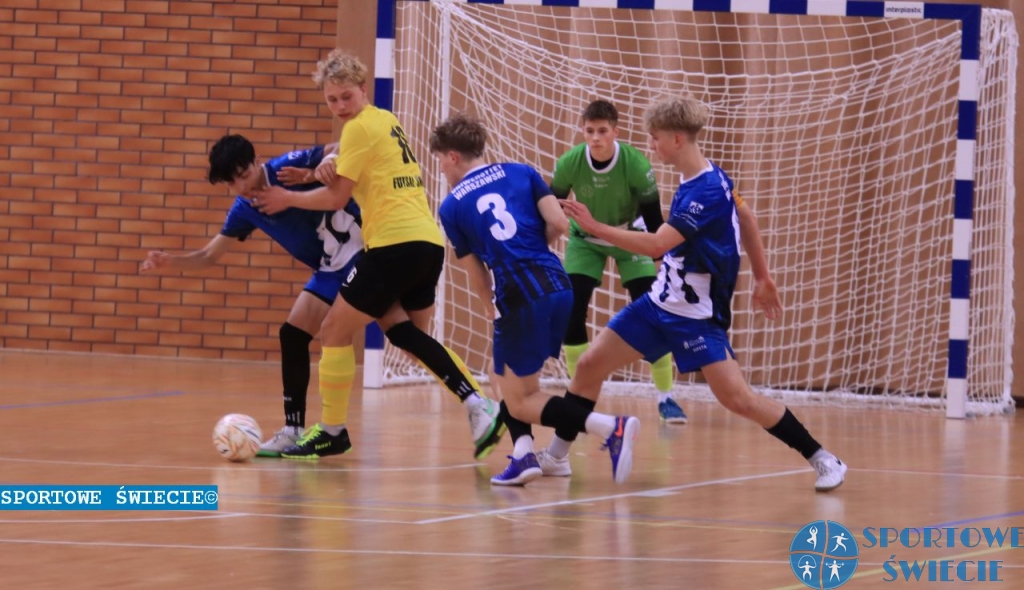 Futsal Świecie zadebiutował w „centralce”. Przegrał z AZS UW Wilanów [ZDJĘCIA]