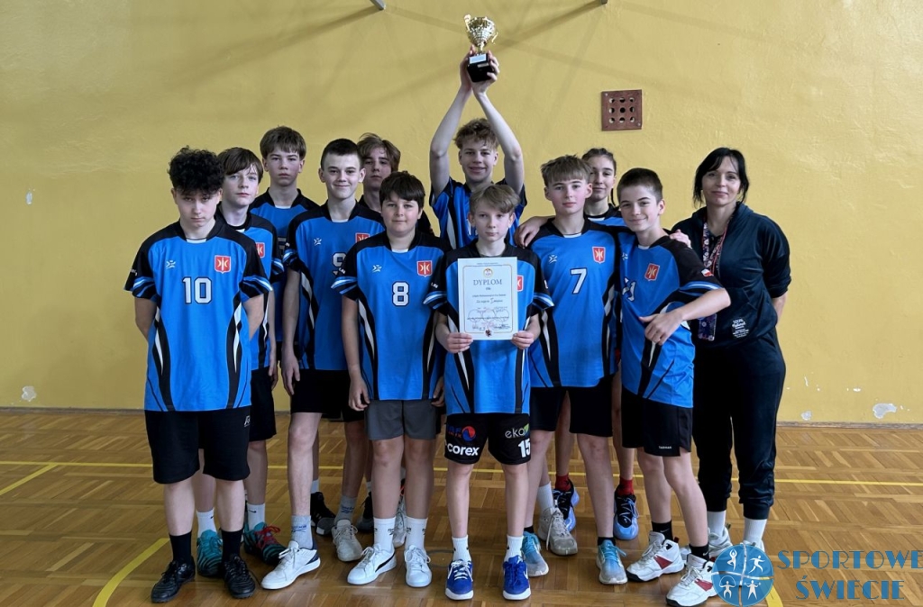 IMS. Koszykarze z „Ósemki” mistrzami powiatu świeckiego