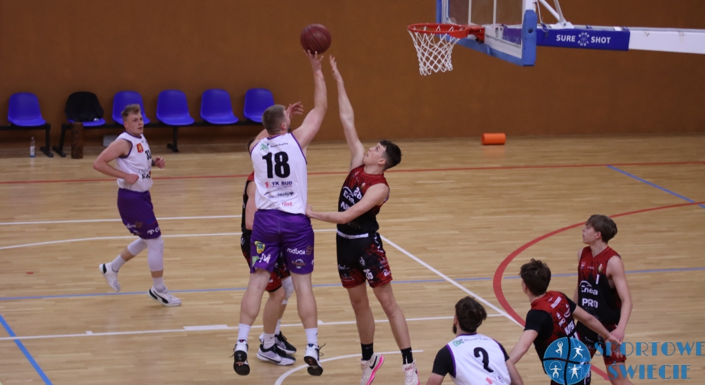 Do rekordu ŚKK Świecie zabrakło jednej „trójki” 