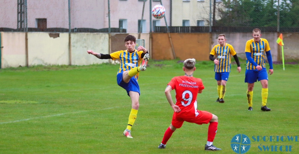  Pierwsza porażka Strażaka, Gwiazda już w czołówce tabeli