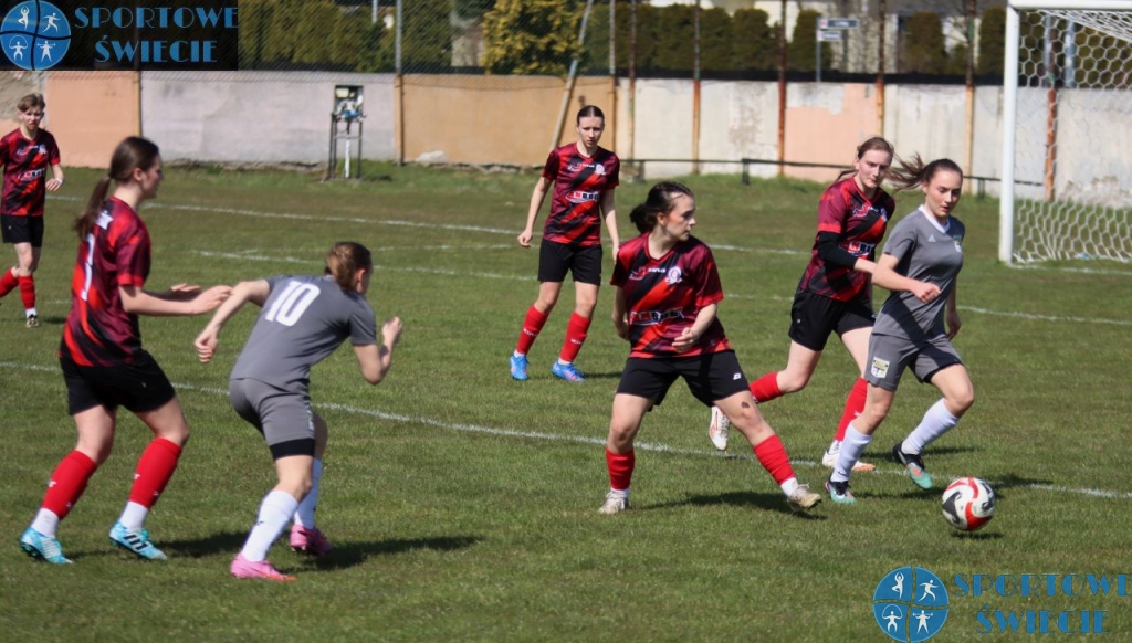 Świetna inauguracja wiosny. Strażak Przechowo ograł lidera z Torunia [ZDJĘCIA]