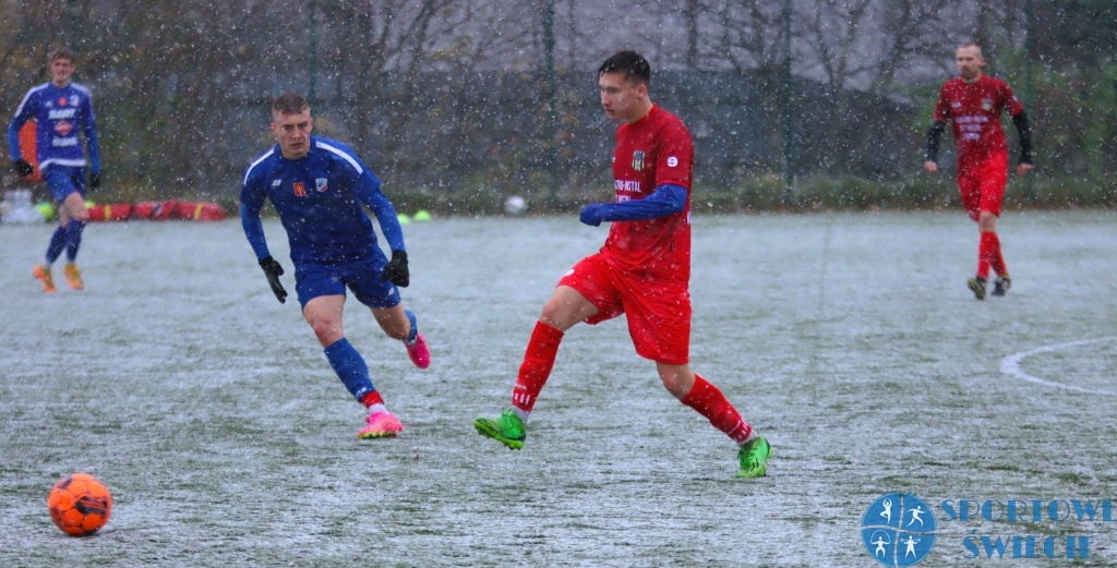 Rezerwy Wdy Świecie pokonały Start Warlubie. Pięć goli Damiana Rybackiego [ZDJĘCIA]
