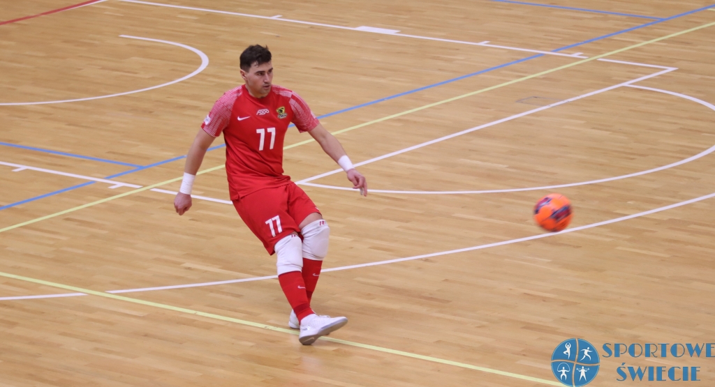 Bartosz Piotrowski dalej będzie strzegł bramki Świeckich Panter