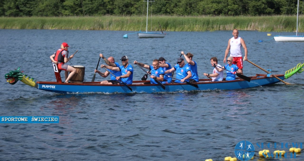 Smocze łodzie zawładnęły w sobotę jeziorem Deczno [ZDJĘCIA]