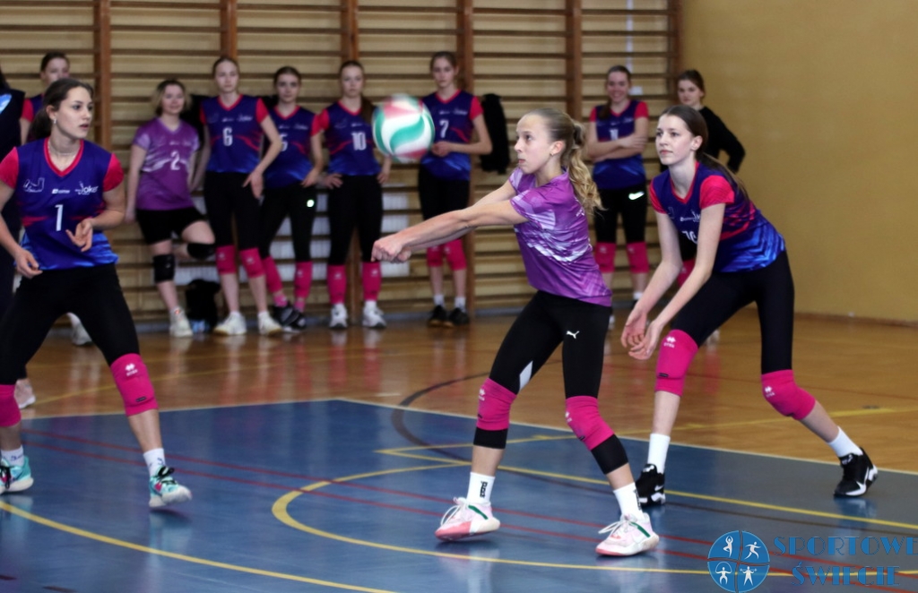 Młodziczki Jokera Świecie i Spartakusa Lniano zaczynają rozgrywki centralne