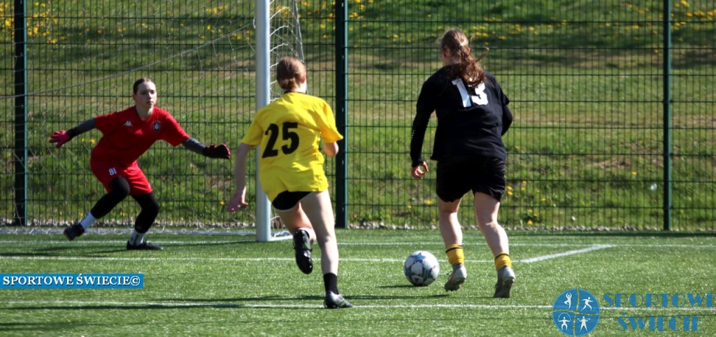 Finał „Licealiady” nie dla piłkarek z ZSP Świecie [ZDJĘCIA]