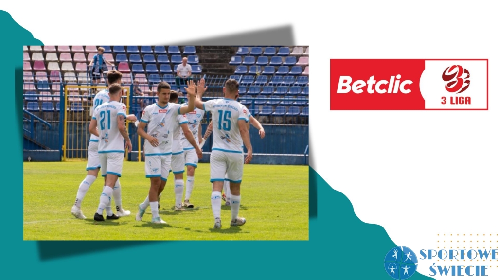 Błękitni Stargard zagrają baraż, Wda Świecie dziesiąta