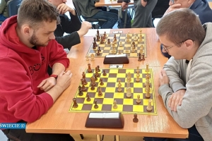 Adam Stolarczyk najlepszy w Turnieju 100-lecia Ruchu Szachowego w Świeciu [ZDJĘCIA]